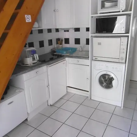 Holiday home Holidayland De La Clape 6 Couchages Climatisee *